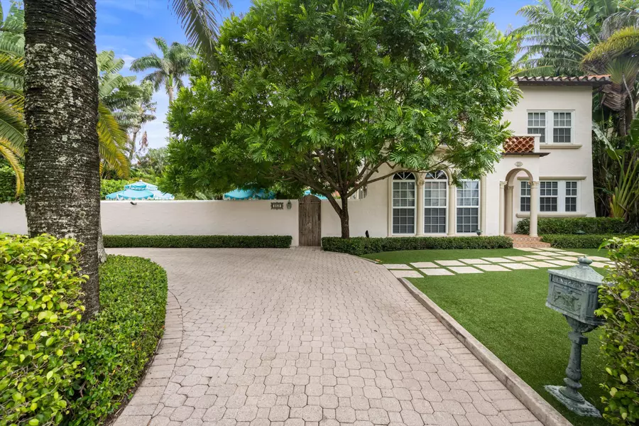 252 Seaspray AVE, Palm Beach, FL 33480