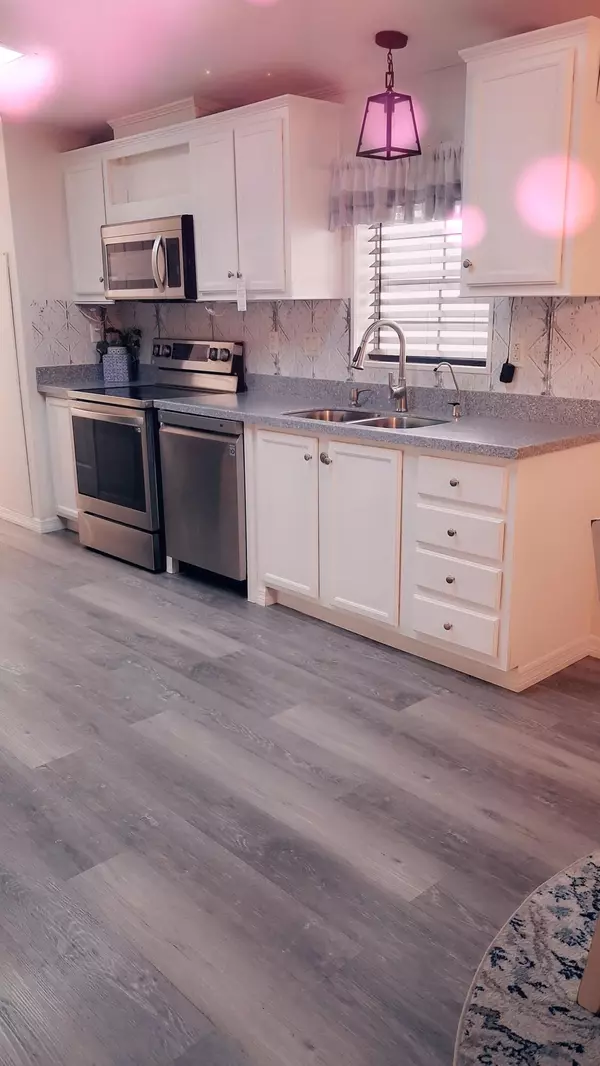 Okeechobee, FL 34974,1637 SW 35 CIR