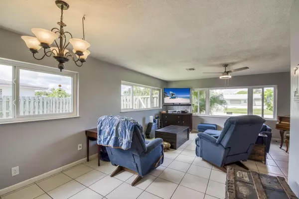 Palm Beach Gardens, FL 33410,3406 Capri RD