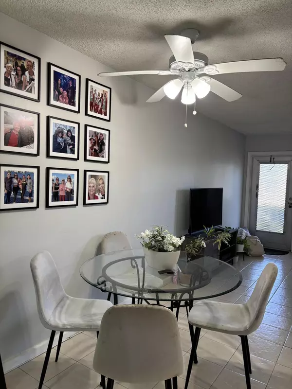 West Palm Beach, FL 33417,243 Northampton M 243