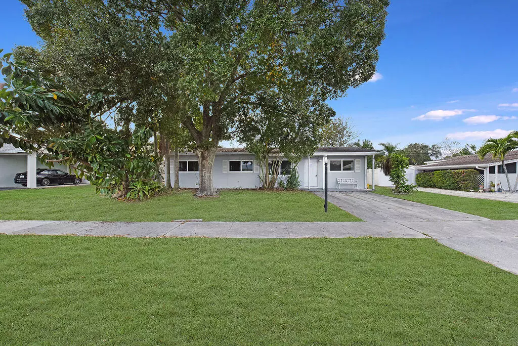 Jupiter, FL 33458,710 Cayuga ST