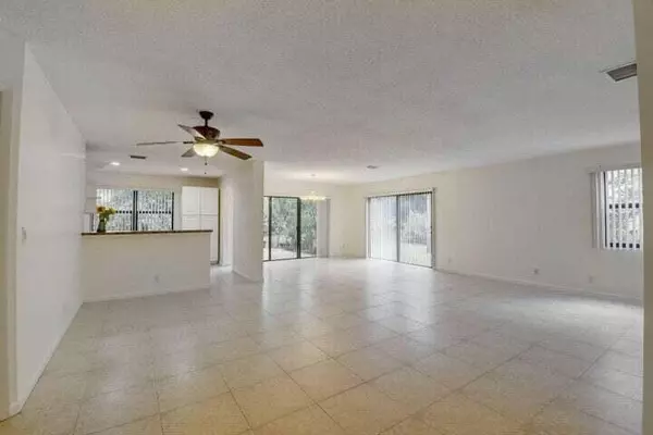 Boca Raton, FL 33433,6030 S Verde TRL 2050