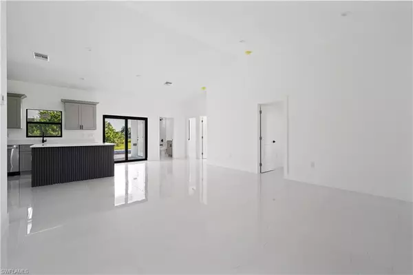 Cape Coral, FL 33993,1213 NW 22nd PL
