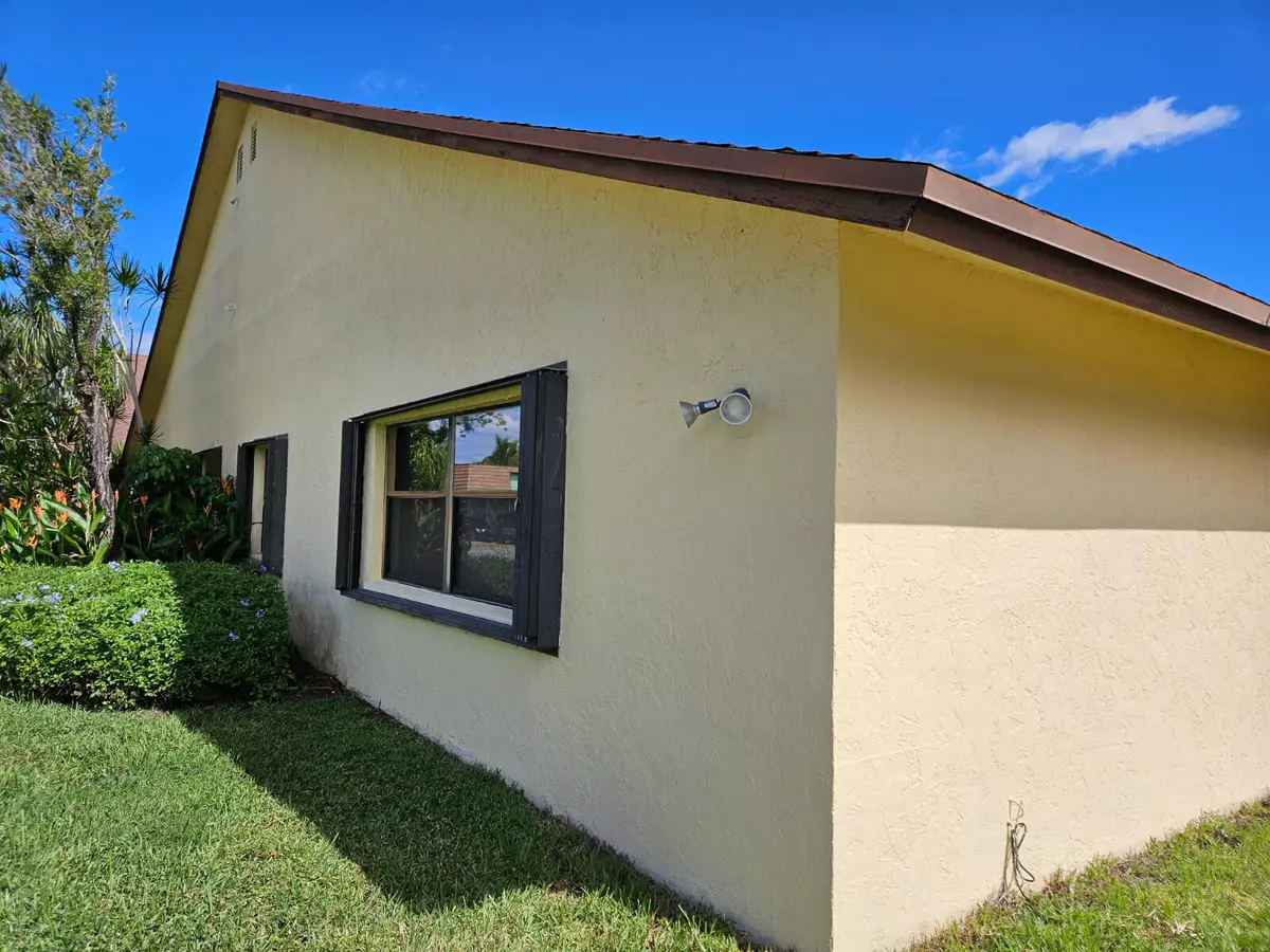 Palm Springs, FL 33461,503 Springdale CIR 50 C