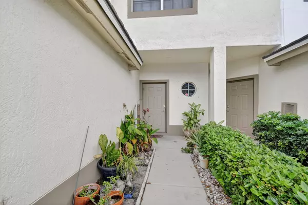 Lake Worth, FL 33463,7614 Sonesta Shores DR