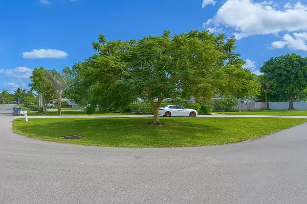 West Palm Beach, FL 33406,2530 Myrica RD