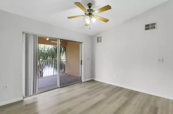 Port Saint Lucie, FL 34986,181 SW Palm DR 304