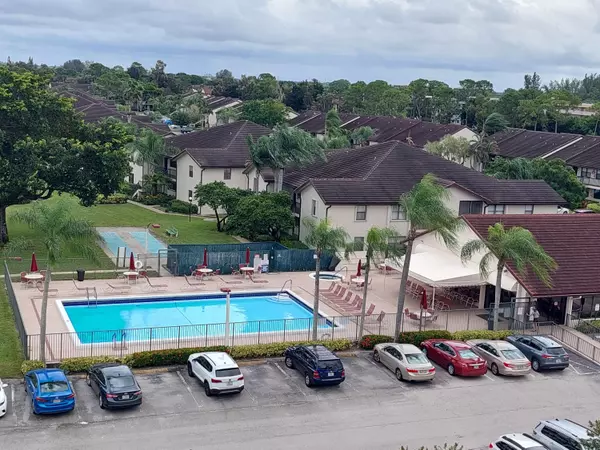 Lake Worth, FL 33467,7770 Tahiti LN 206