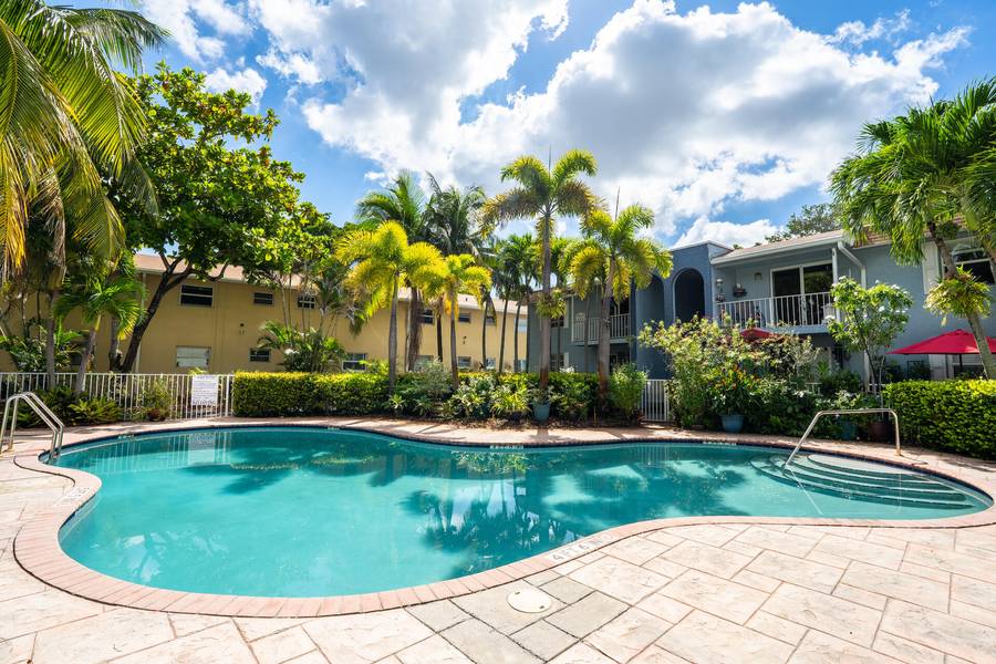 2607 NE 8th AVE 1, Wilton Manors, FL 33334