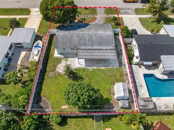 Palm Springs, FL 33461,348 Lanier DR