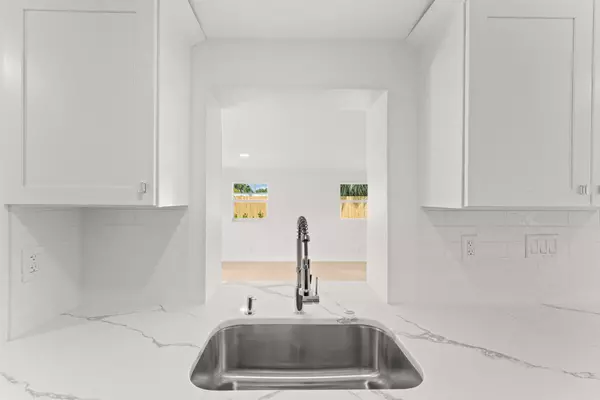 Palm Beach Gardens, FL 33410,3797 Bahama RD