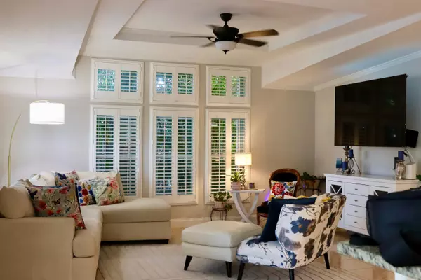 Lantana, FL 33462,6164 N Ironwood LN