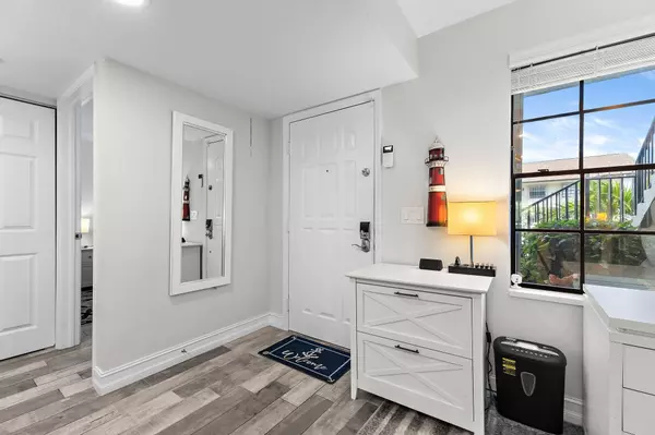 Jupiter, FL 33458,1201 Pinecrest CIR B