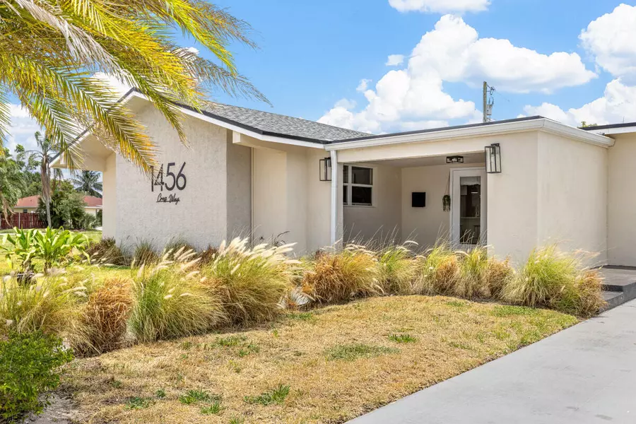 1456 Cross WAY, West Palm Beach, FL 33401