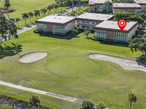 Vero Beach, FL 32962,1 Vista Palm LN 207