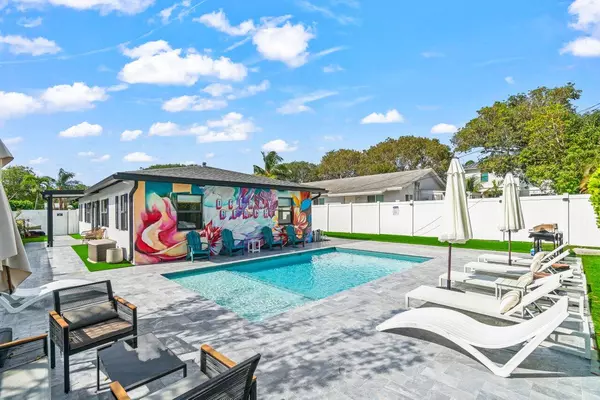 217 NE 11th ST 217-219, Delray Beach, FL 33444