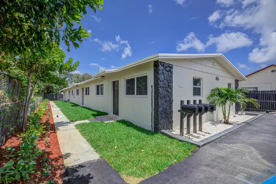 1216 N N 16th AVE 10, Lake Worth Beach, FL 33460