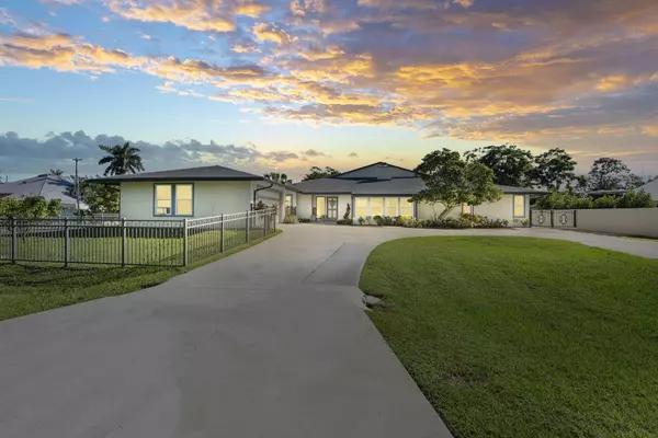 4599 SE Halston CT, Stuart, FL 34997