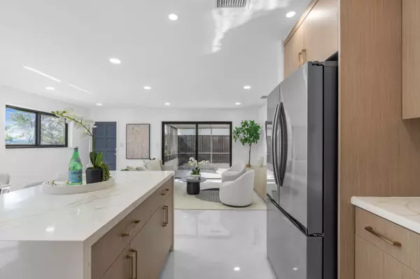 Deerfield Beach, FL 33441,1659 SE 8th AVE