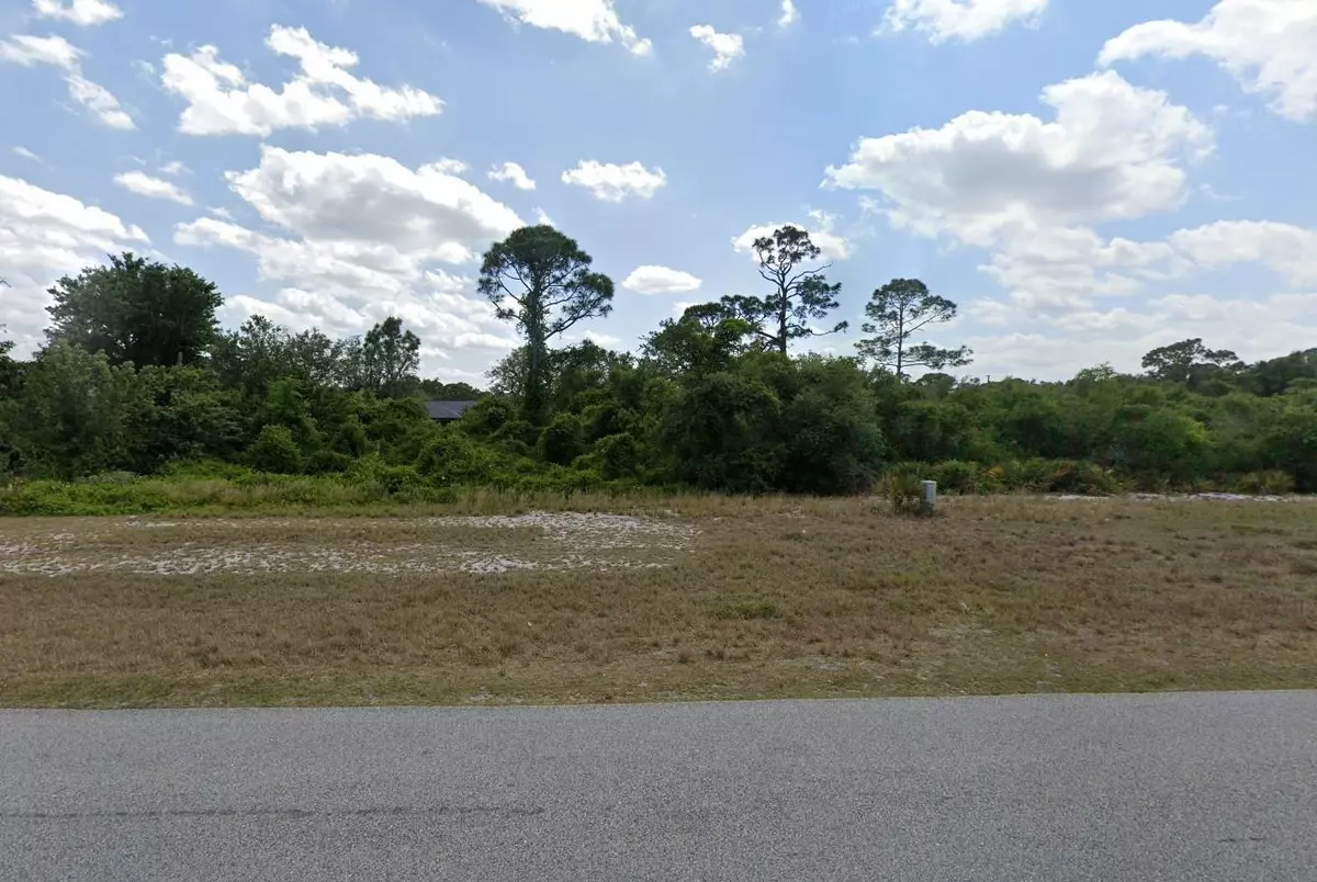 Lake Placid, FL 33852,803 NE Washington BLVD