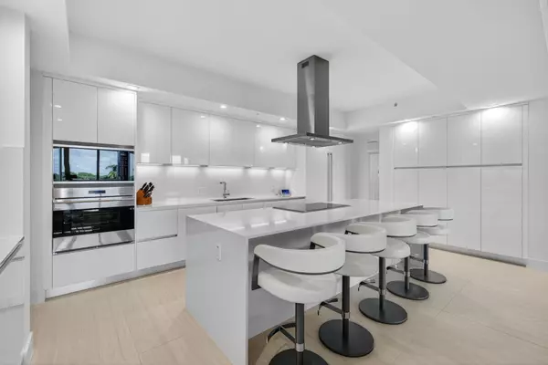 Boca Raton, FL 33434,20155 Boca West DR C302