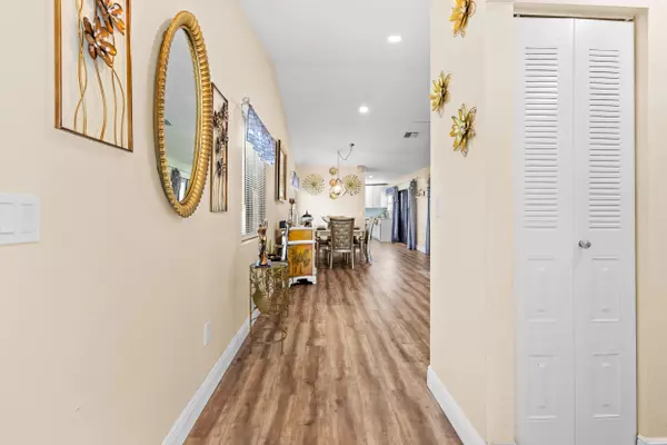 Delray Beach, FL 33445,2363 NW 13th CT