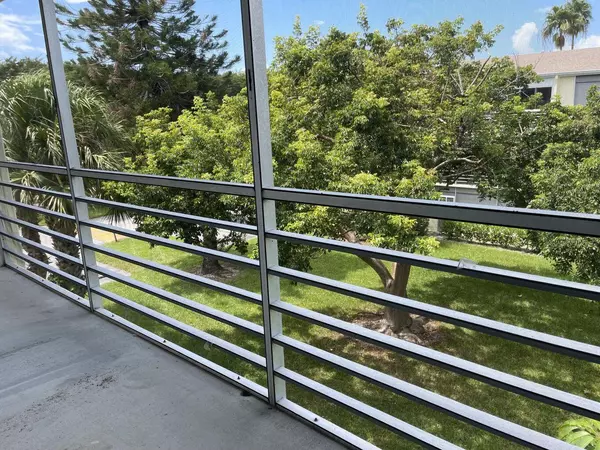 Boca Raton, FL 33434,198 E Dorset E