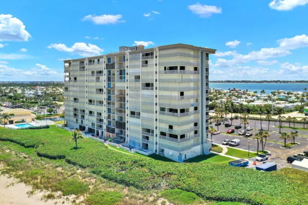 Jensen Beach, FL 34957,10600 S Ocean DR 201