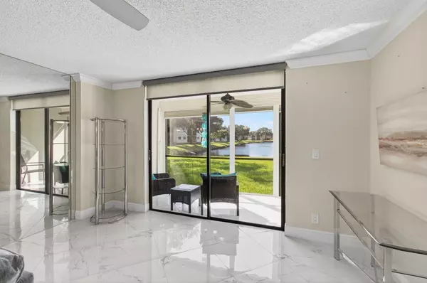 Delray Beach, FL 33484,5574 Witney DR 109