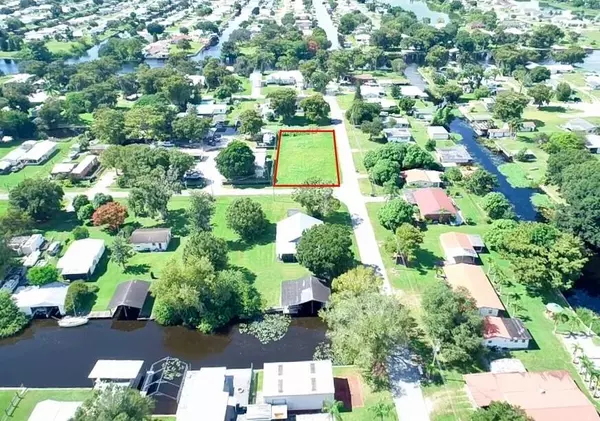 Okeechobee, FL 34974,2903 SE 29th LN