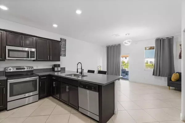 West Palm Beach, FL 33417,5313 Ashley River RD