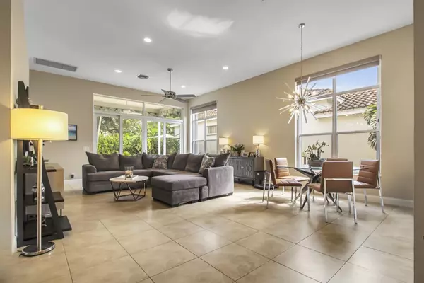 Boca Raton, FL 33496,6684 NW 23rd TER