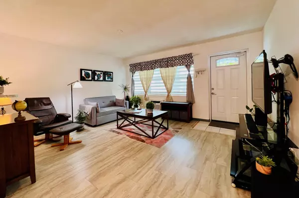 West Palm Beach, FL 33417,135 Dorchester F