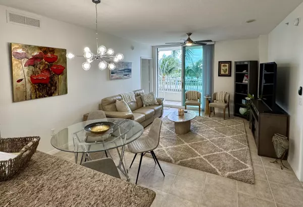 Boynton Beach, FL 33435,625 Casa Loma BLVD 304