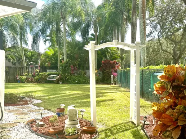 Boca Raton, FL 33428,21535 Woodchuck CT