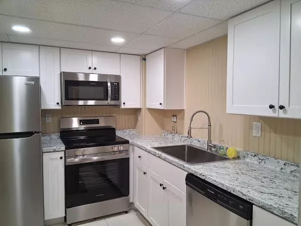 South Palm Beach, FL 33480,3540 S Ocean BLVD 108