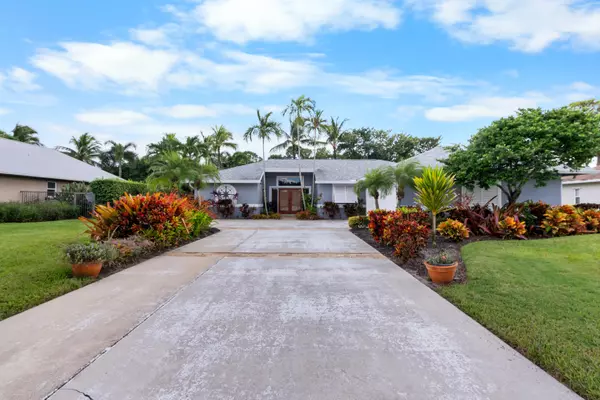 Jupiter, FL 33458,5936 Loxahatchee Pines DR
