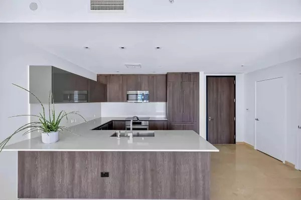 Miami, FL 33130,88 SW 7th ST 3003