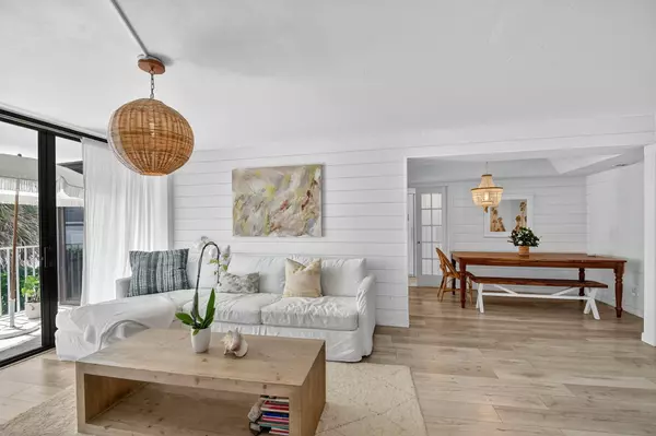 South Palm Beach, FL 33480,3590 S Ocean BLVD 209