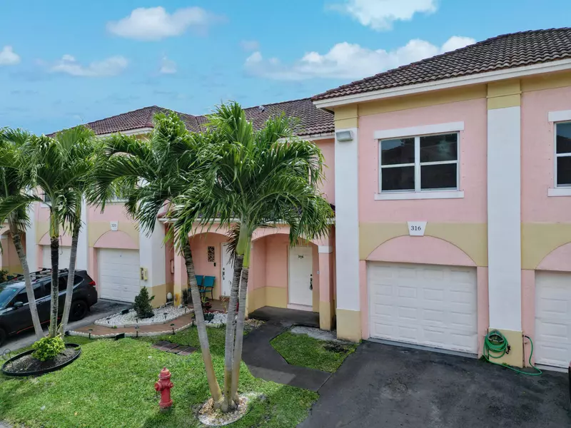 316 Talia CIR, Palm Springs, FL 33461