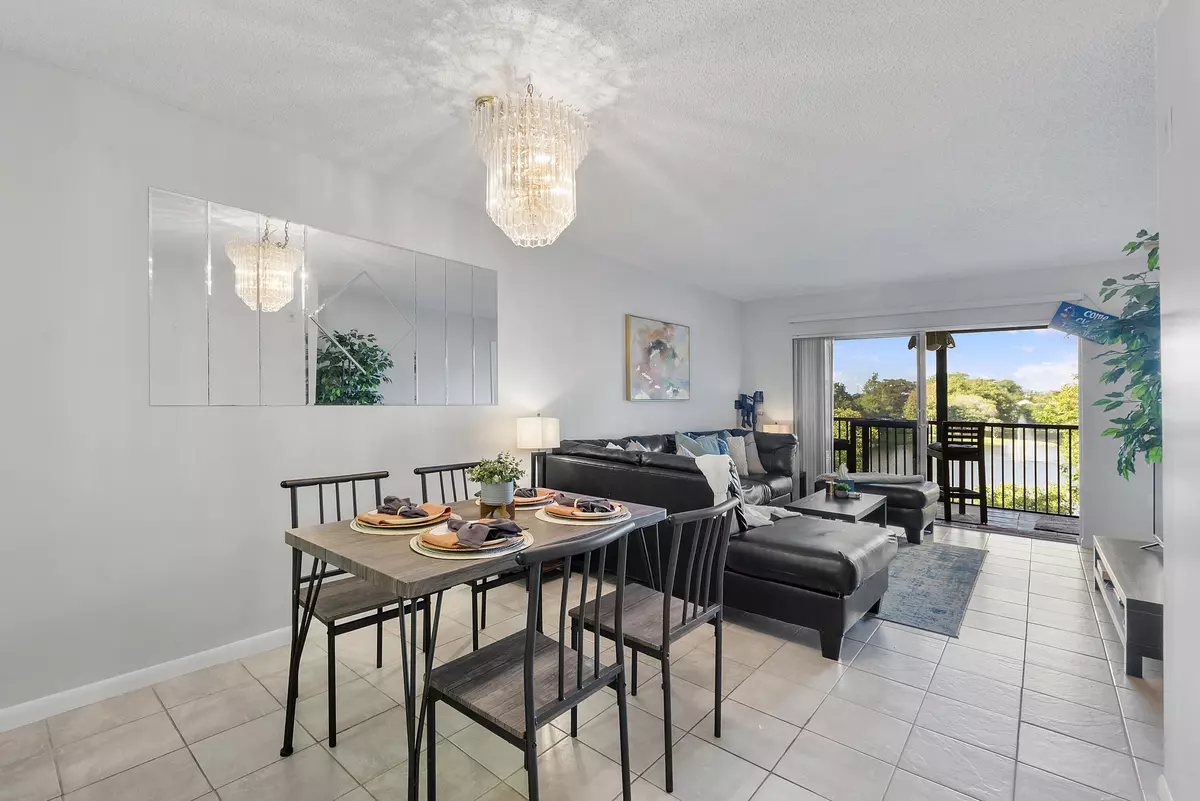 Pompano Beach, FL 33069,2236 N Cypress Bend DR 311