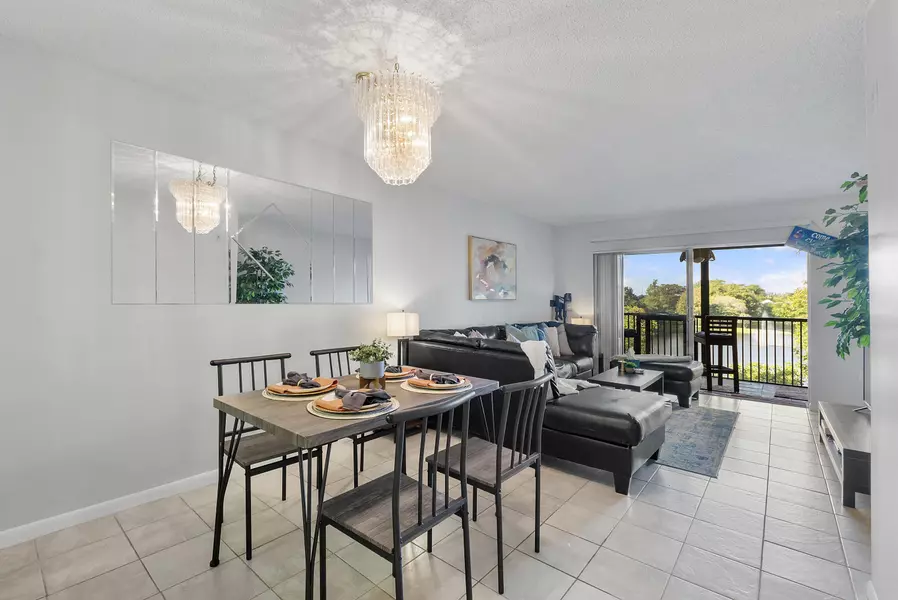 2236 N Cypress Bend DR 311, Pompano Beach, FL 33069