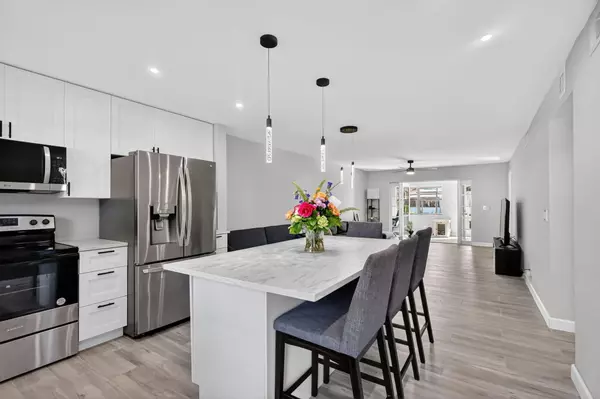 Hollywood, FL 33024,275 Gate RD 117