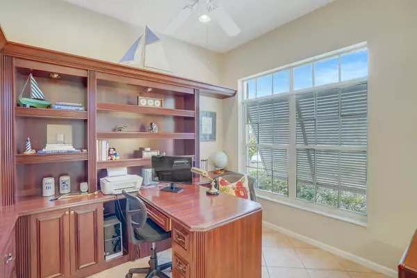 Boynton Beach, FL 33437,6554 Jog Palm DR