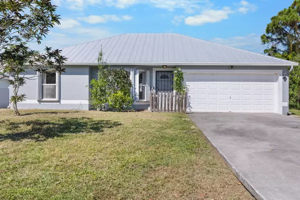 173 SW Ray AVE, Port Saint Lucie, FL 34983