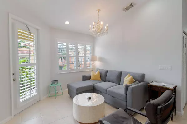 Riviera Beach, FL 33404,1725 Terra Cotta DR