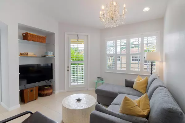 Riviera Beach, FL 33404,1725 Terra Cotta DR