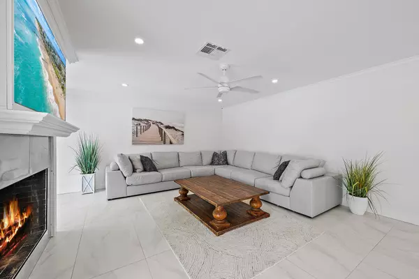 Jupiter, FL 33469,9524 SE Cove Point ST