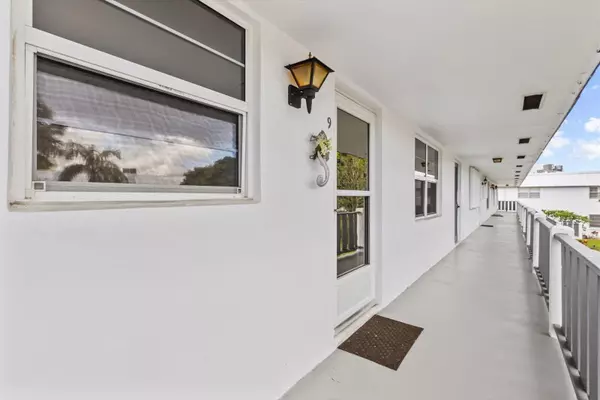 2929 SE Ocean BLVD 130-9, Stuart, FL 34996