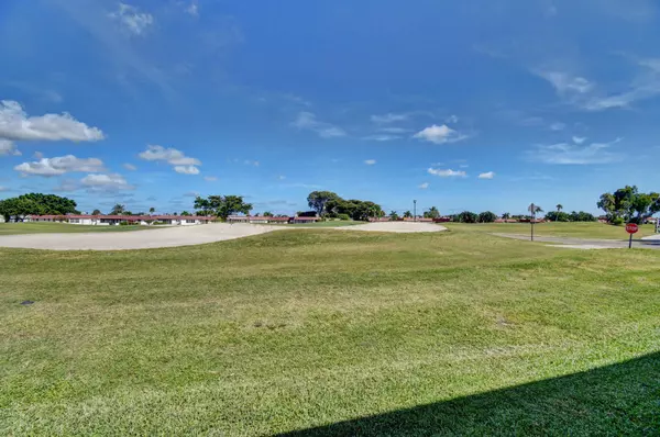 Delray Beach, FL 33446,193 Tuscany C